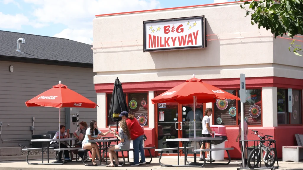 The front of the Tea, SD B & G Milkyway location.